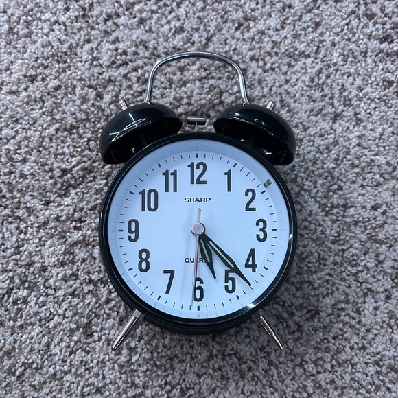 Sharp Twin Bell Quartz Analog Alarm Clock, Black, SPC843 - Picture 4 of 4